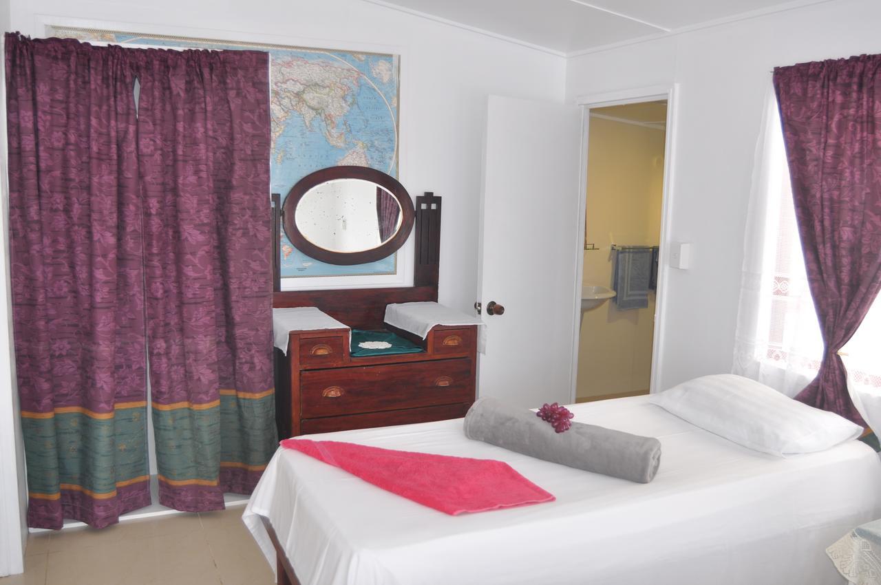 Flying Annie Moa Bed & Breakfast Neiafu Exterior photo