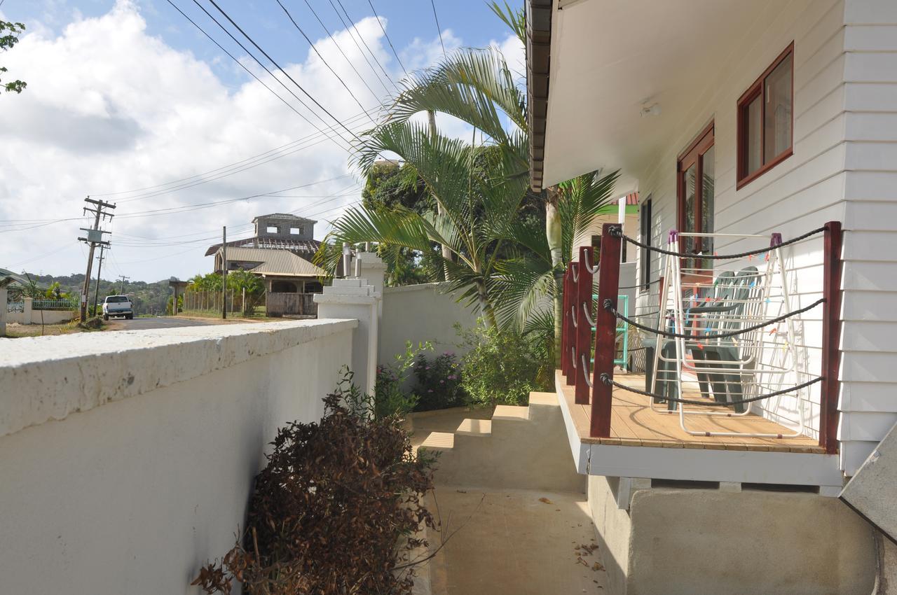 Flying Annie Moa Bed & Breakfast Neiafu Exterior photo