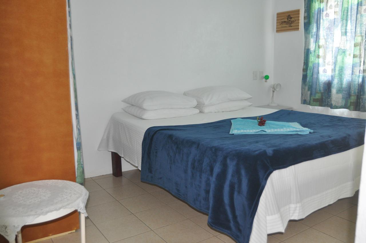 Flying Annie Moa Bed & Breakfast Neiafu Exterior photo